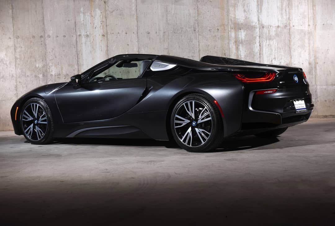 2019 BMW i8 — photo 24