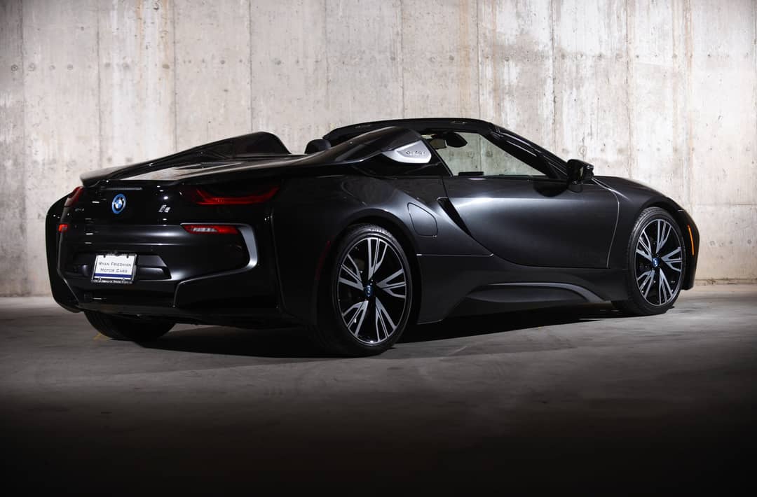 2019 BMW i8 — photo 31