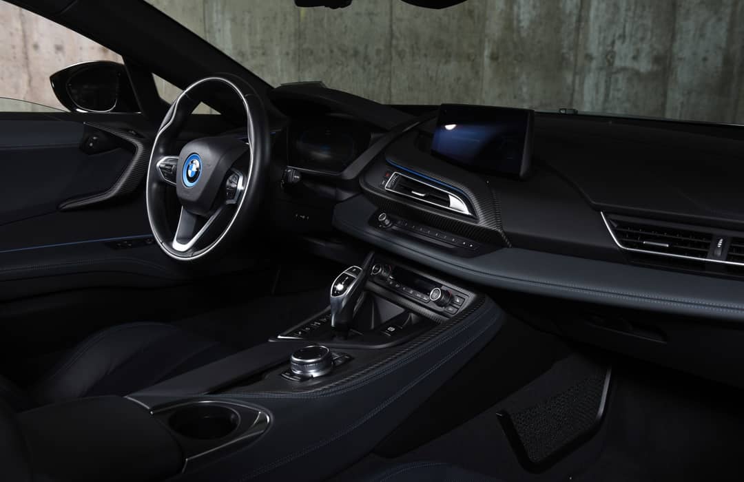 2019 BMW i8 — photo 35