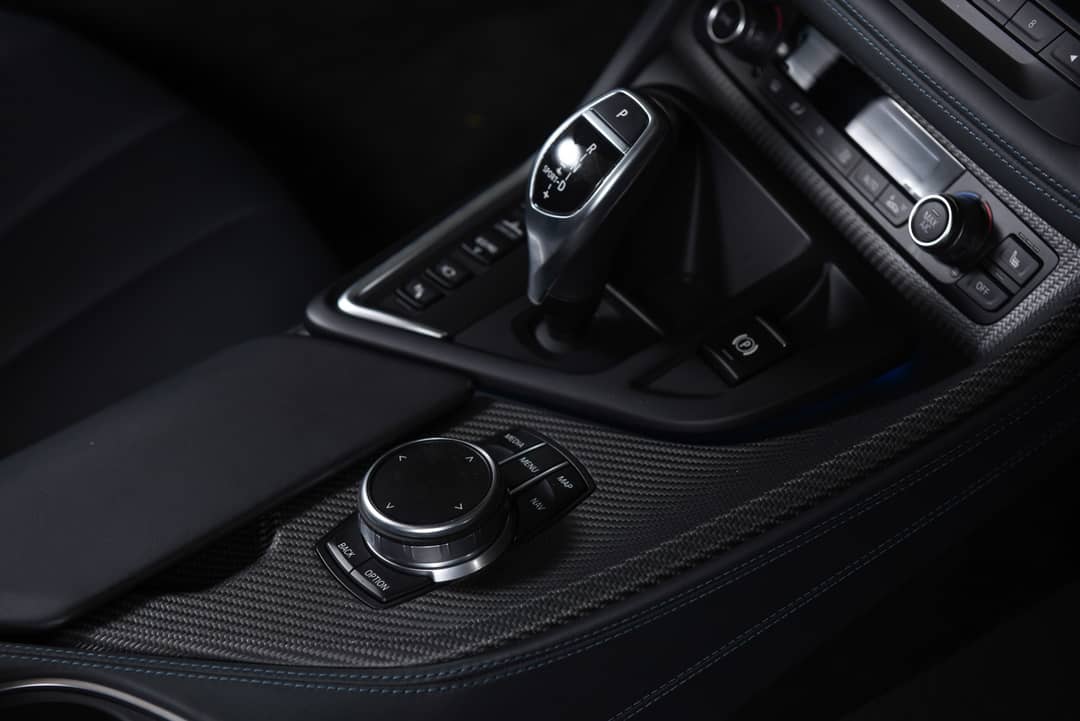 2019 BMW i8 — photo 36
