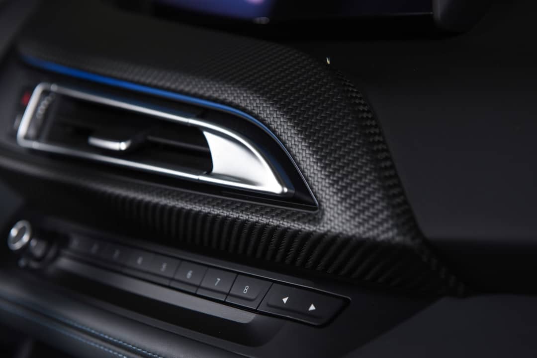 2019 BMW i8 — photo 38