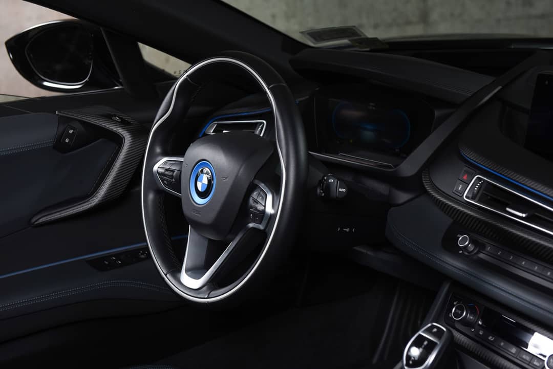2019 BMW i8 — photo 39