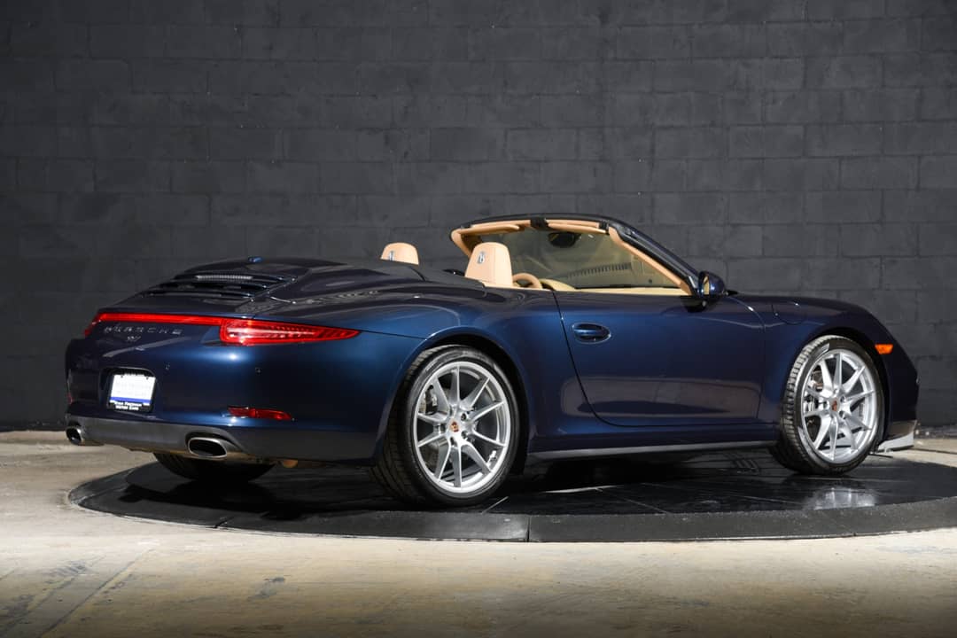 2014 Porsche 911 Carrera 4 — photo 11