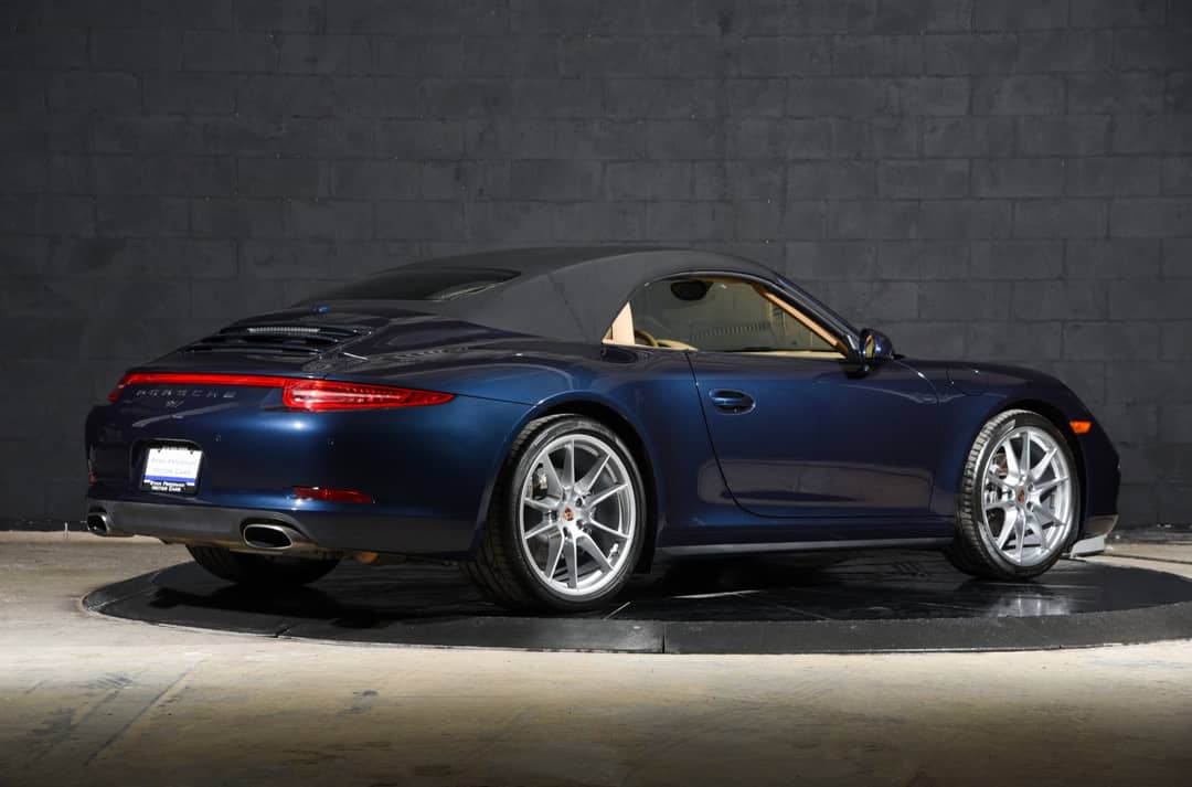 2014 Porsche 911 Carrera 4 — photo 12