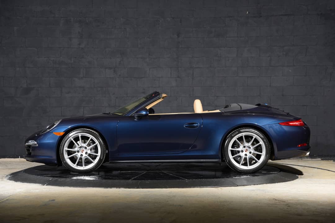 2014 Porsche 911 Carrera 4 — photo 13