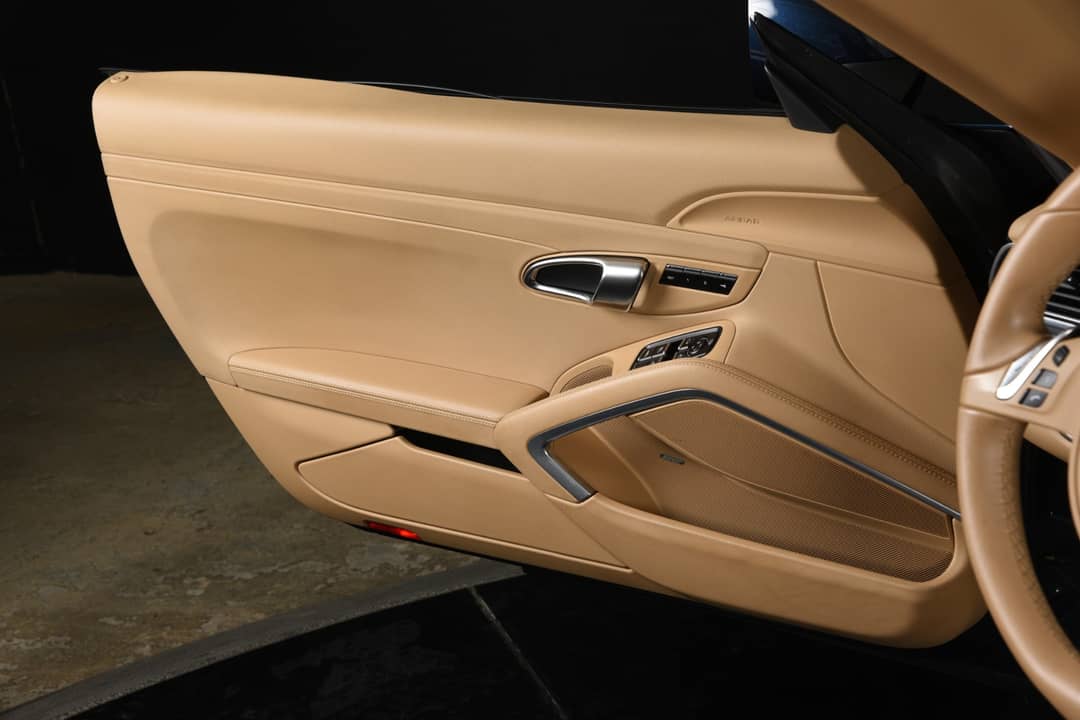 2014 Porsche 911 Carrera 4 — photo 16