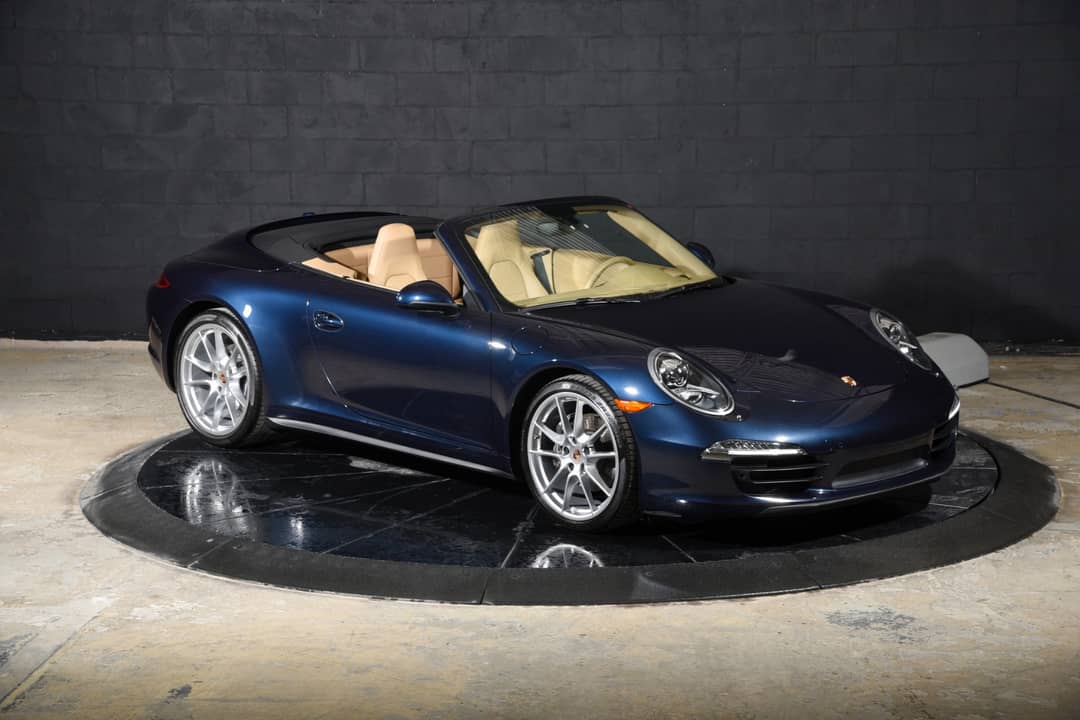 2014 Porsche 911 Carrera 4 — photo 3