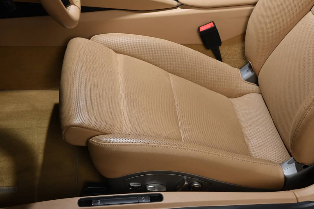 2014 Porsche 911 Carrera 4 — photo 26
