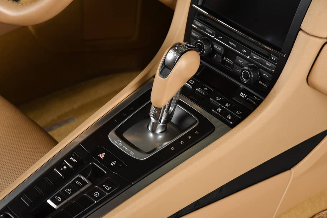 2014 Porsche 911 Carrera 4 — photo 32