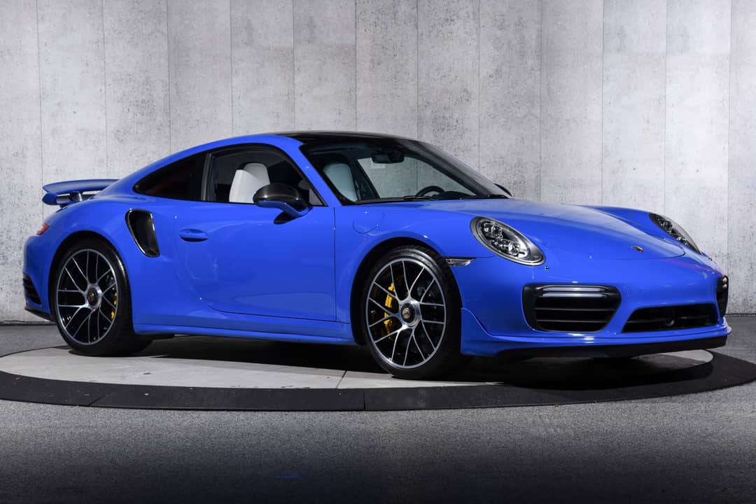 2018 Porsche 911 Turbo S — photo 2