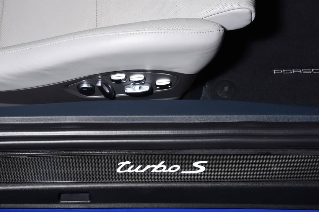 2018 Porsche 911 Turbo S — photo 29