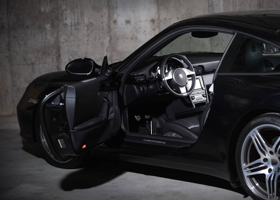 2010 Porsche 911 Carrera 4S — photo 13