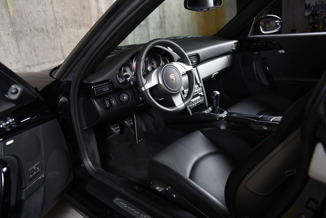 2010 Porsche 911 Carrera 4S — photo 14