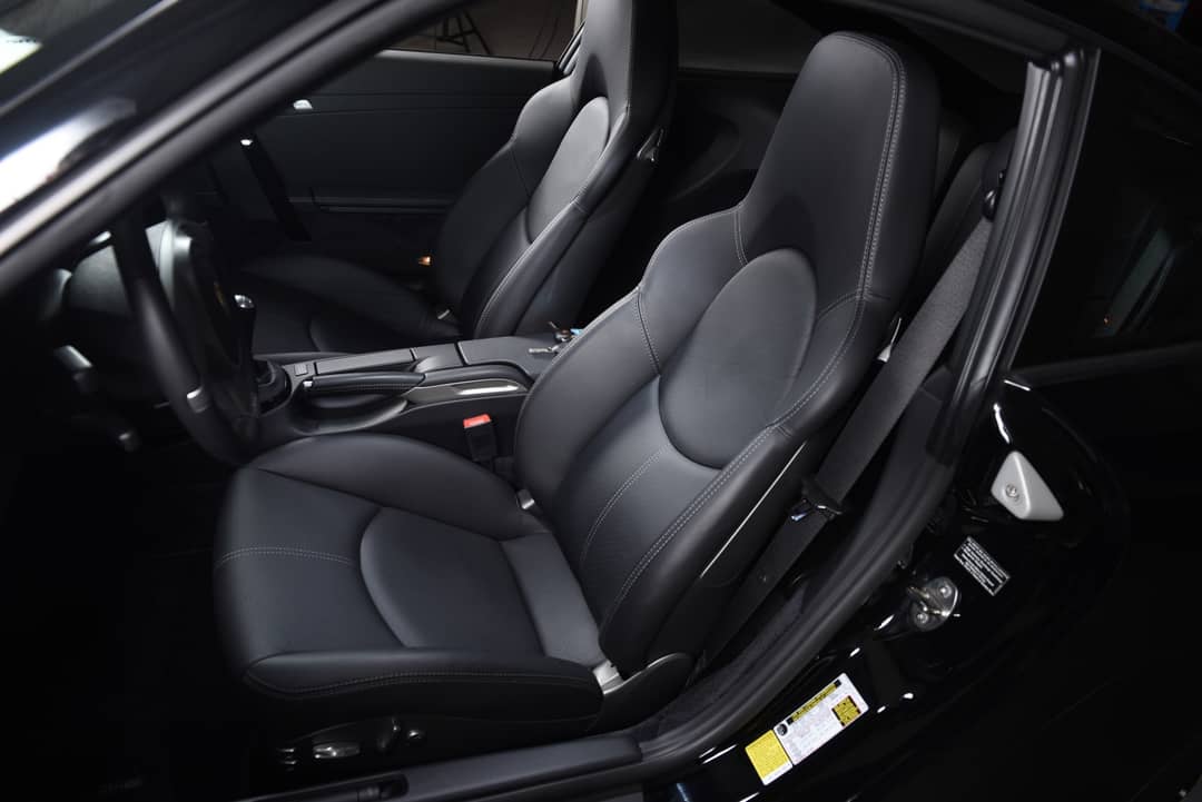 2010 Porsche 911 Carrera 4S — photo 16