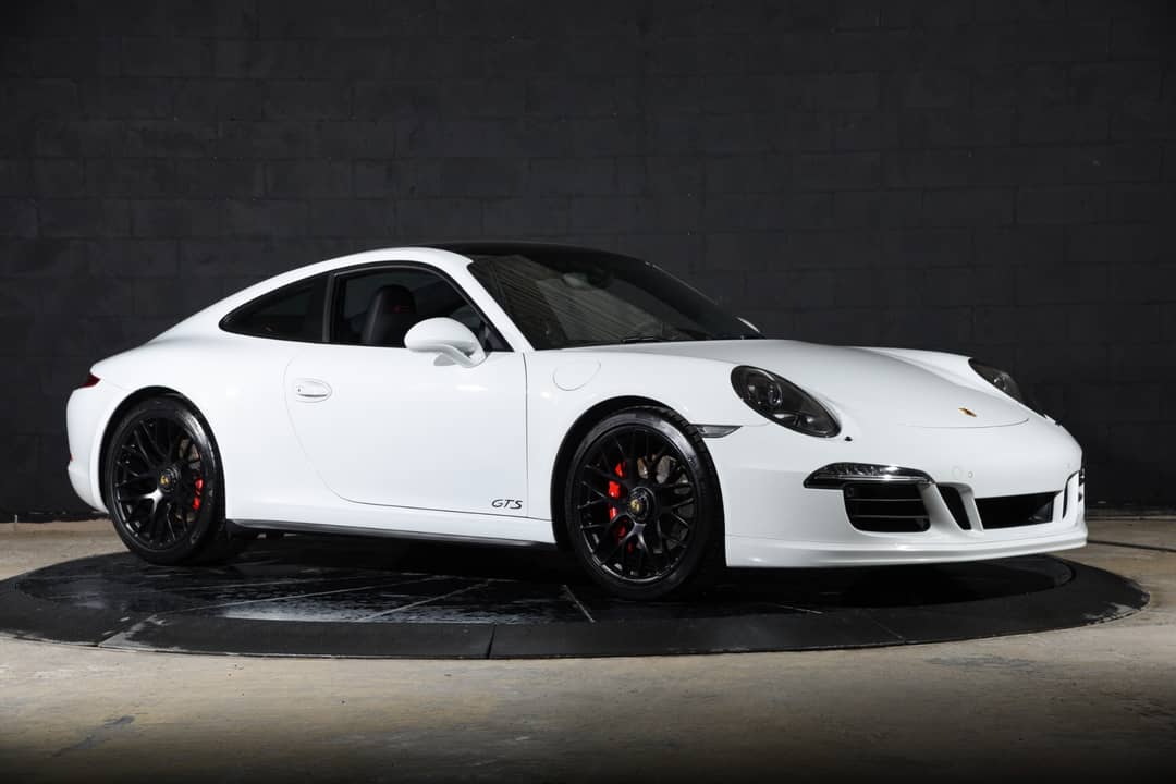 2016 Porsche 911 Carrera GTS — photo 2