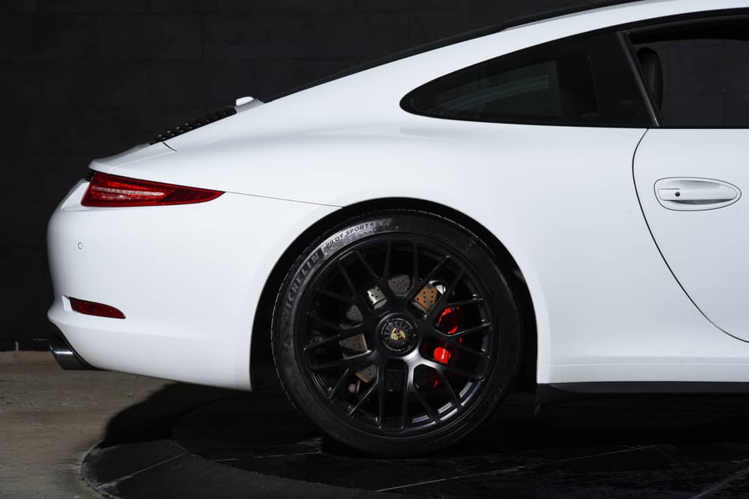 2016 Porsche 911 Carrera GTS — photo 12