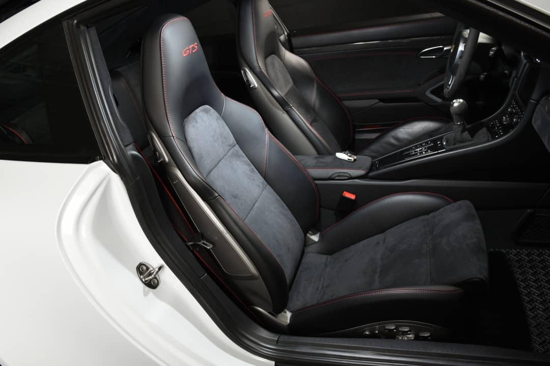 2016 Porsche 911 Carrera GTS — photo 44