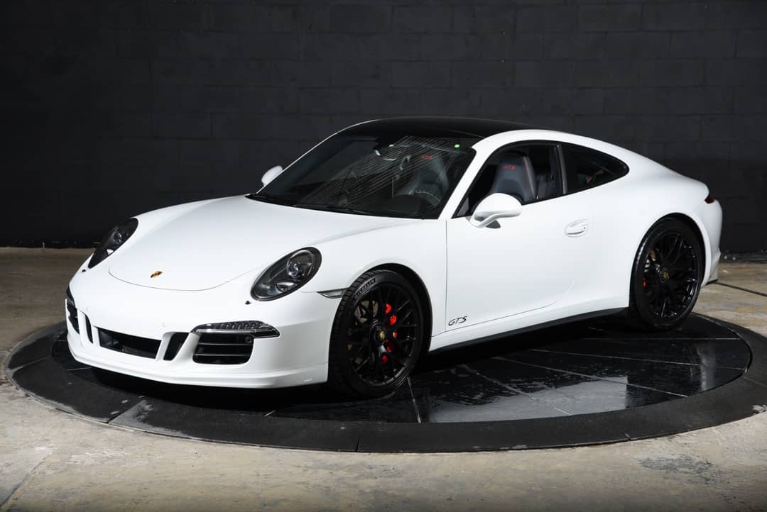 2016 Porsche 911 Carrera GTS — photo 9