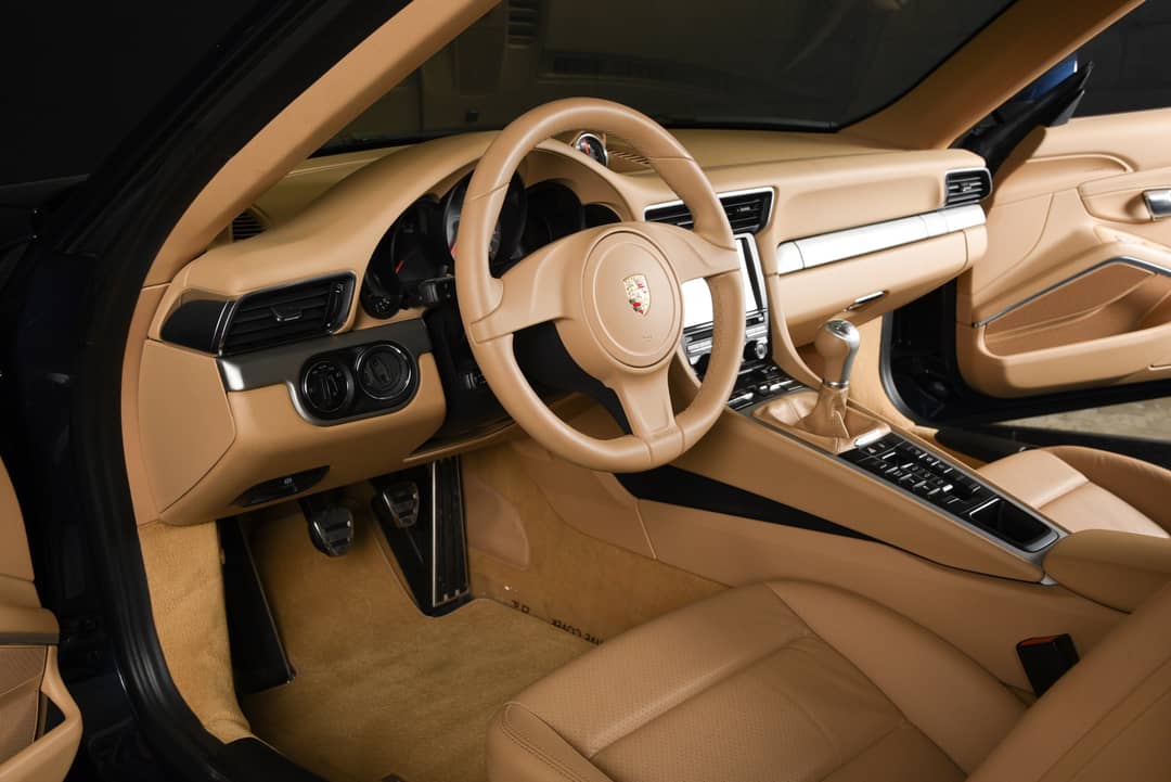 2013 Porsche 911 Carrera 4S — photo 13