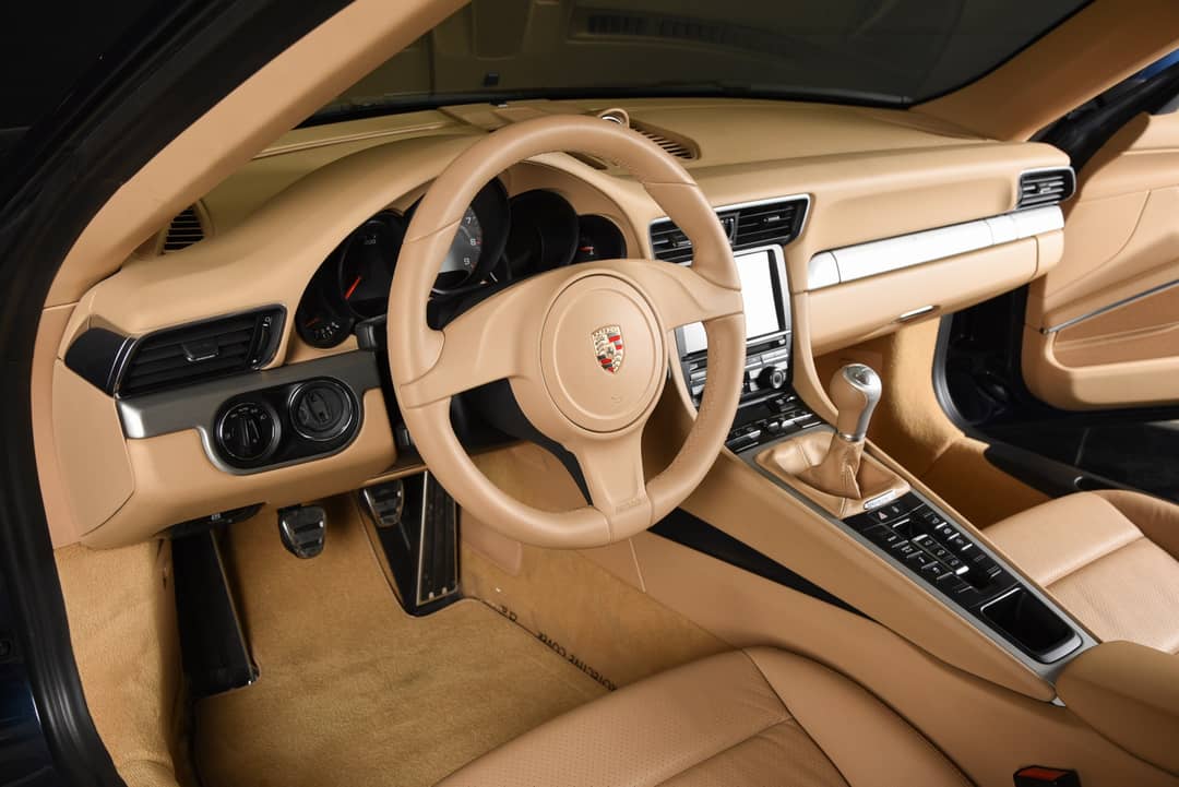 2013 Porsche 911 Carrera 4S — photo 4