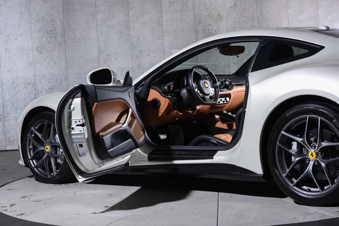 2014 Ferrari F12berlinetta — photo 16