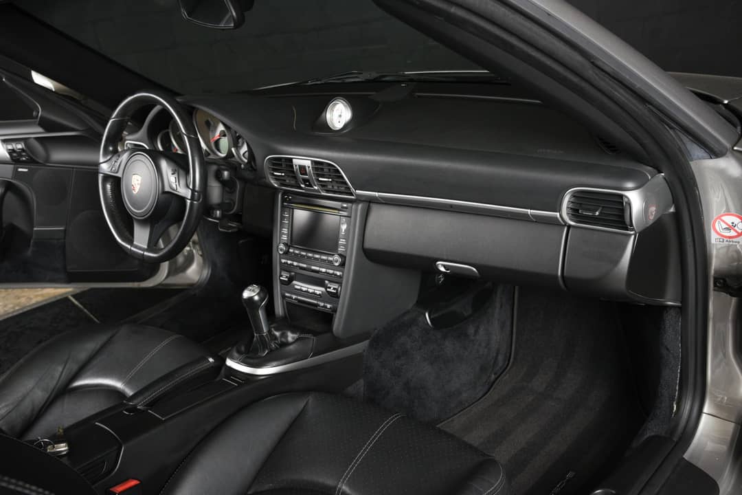 2011 Porsche 911 Carrera S — photo 33
