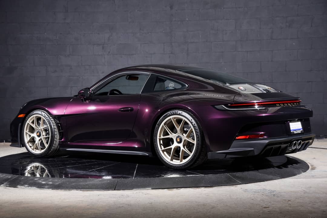 2024 Porsche 911 S/T — photo 11