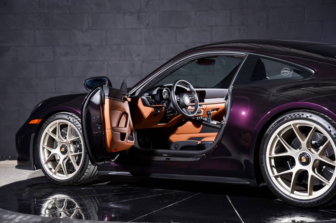 2024 Porsche 911 S/T — photo 13