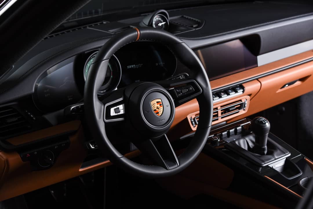 2024 Porsche 911 S/T — photo 14