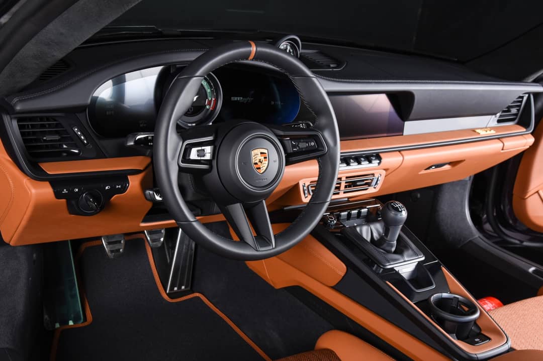 2024 Porsche 911 S/T — photo 4