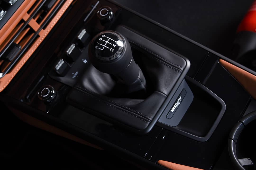 2024 Porsche 911 S/T — photo 6