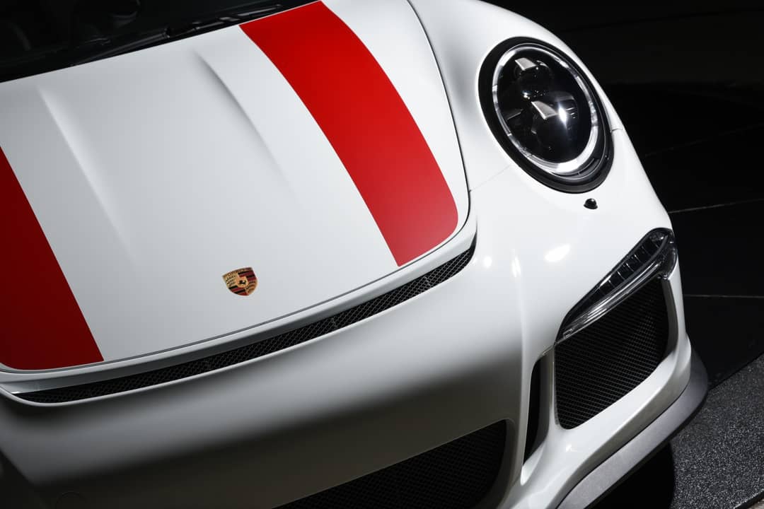 2016 Porsche 911 R — photo 34