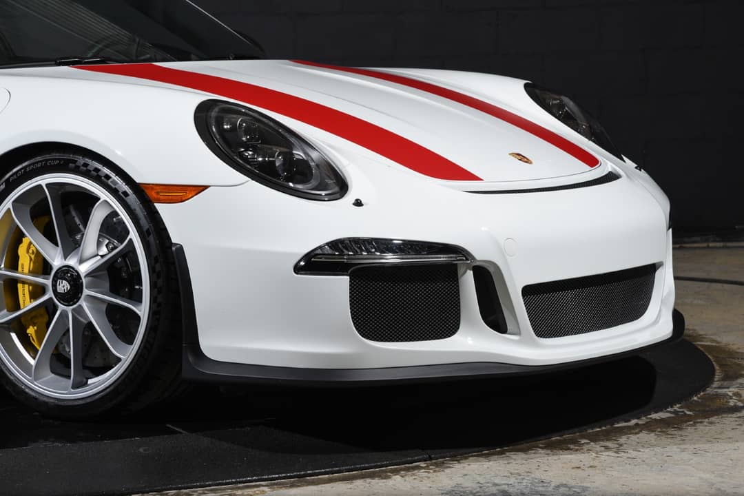 2016 Porsche 911 R — photo 35