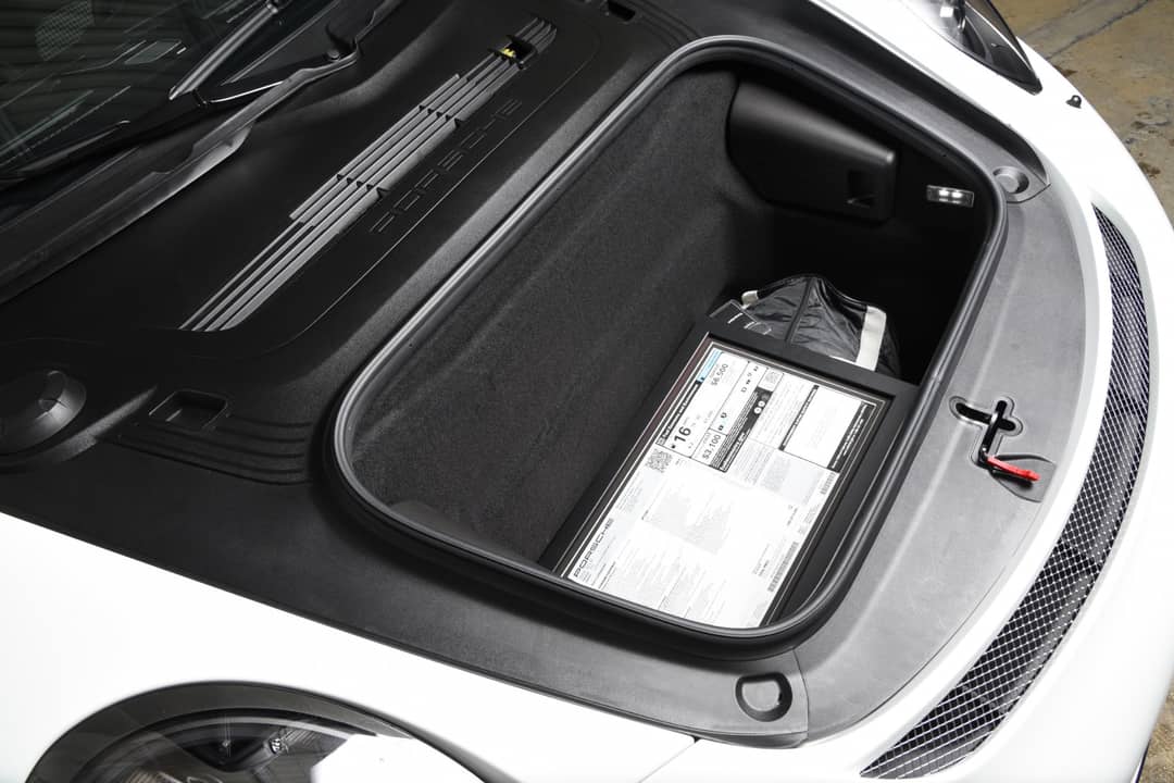 2016 Porsche 911 R — photo 37