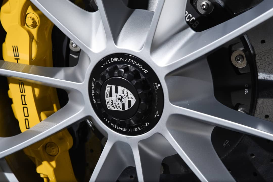 2016 Porsche 911 R — photo 45