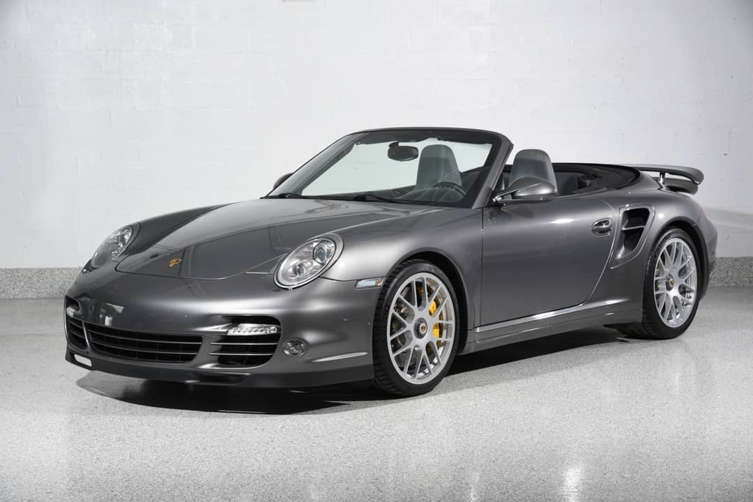 2011 Porsche 911 Turbo S — photo 11