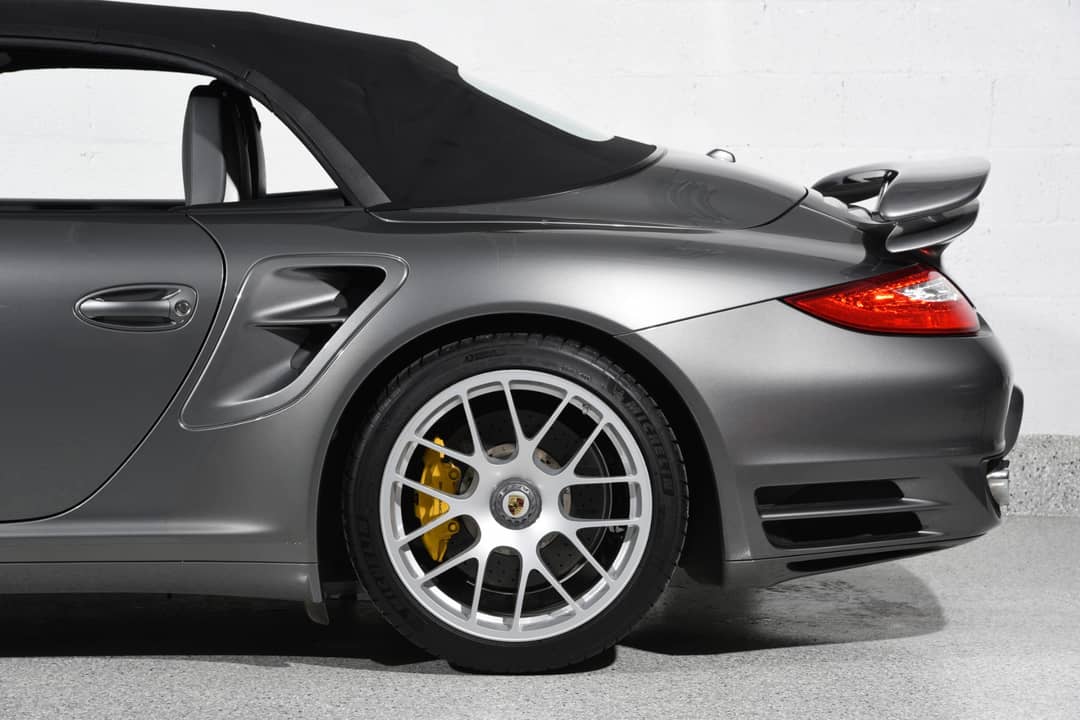 2011 Porsche 911 Turbo S — photo 14
