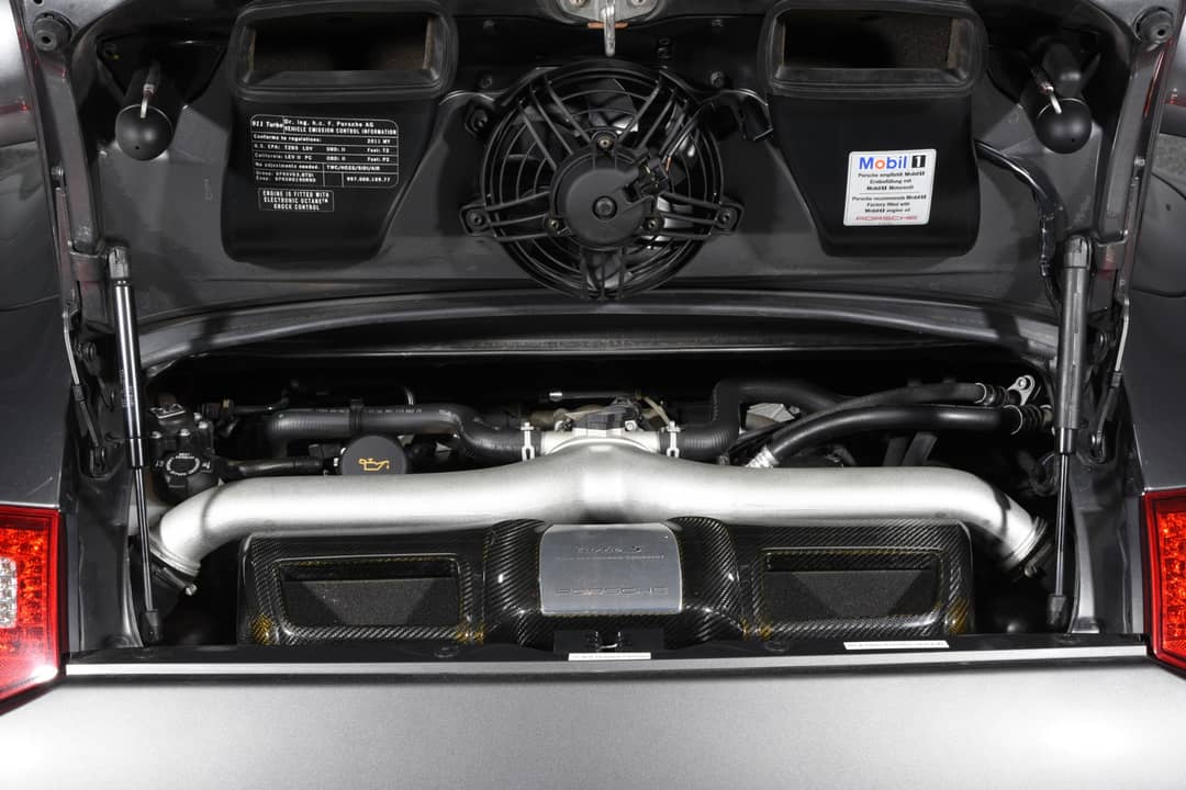 2011 Porsche 911 Turbo S — photo 19