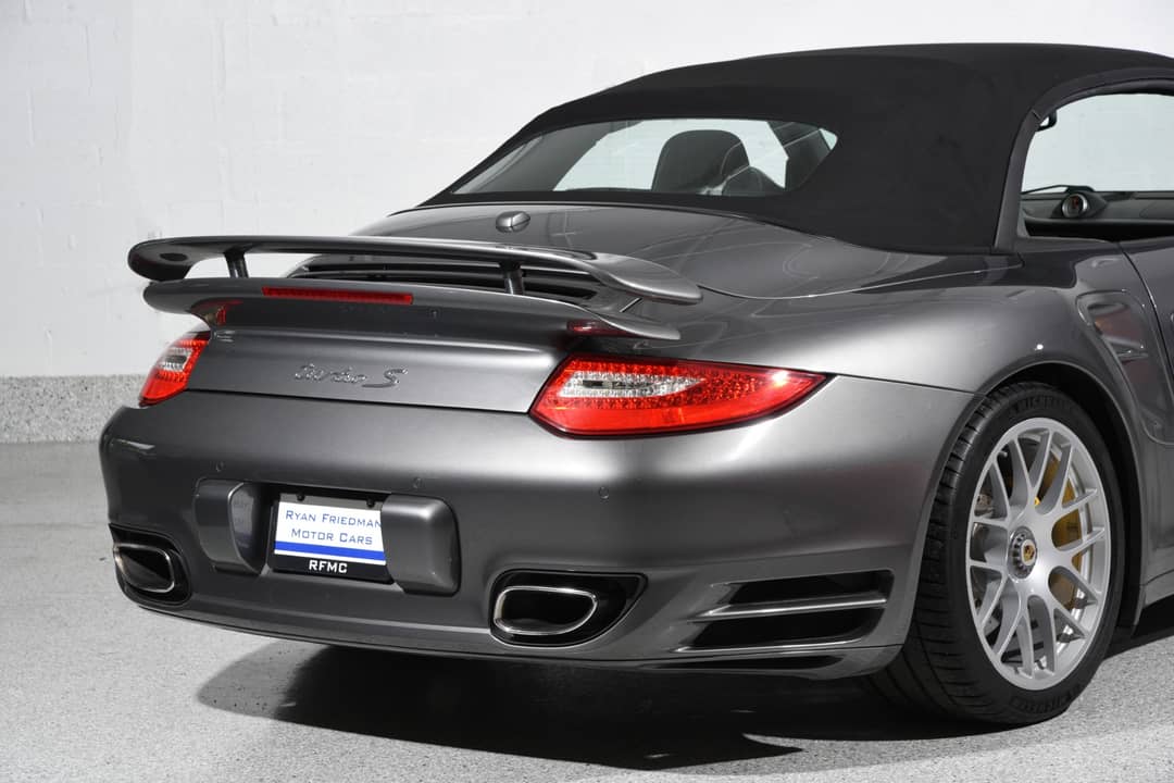 2011 Porsche 911 Turbo S — photo 22