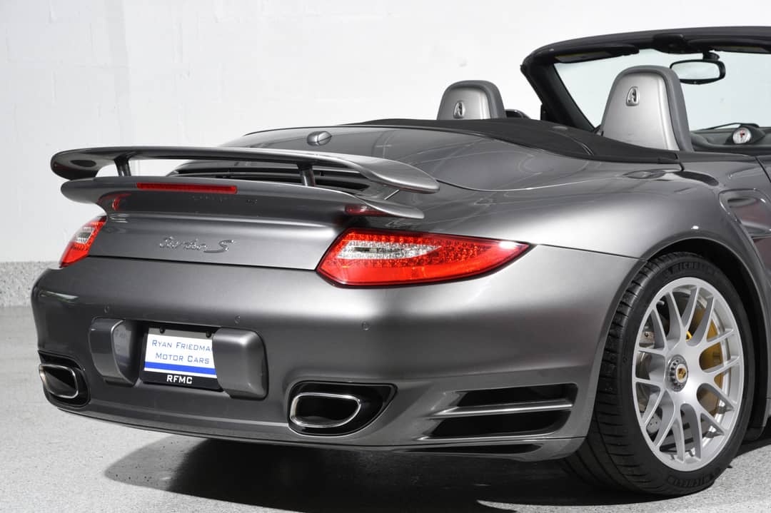 2011 Porsche 911 Turbo S — photo 23