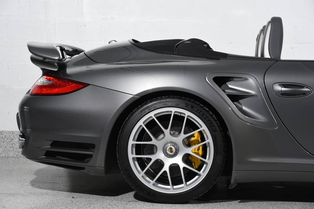 2011 Porsche 911 Turbo S — photo 24