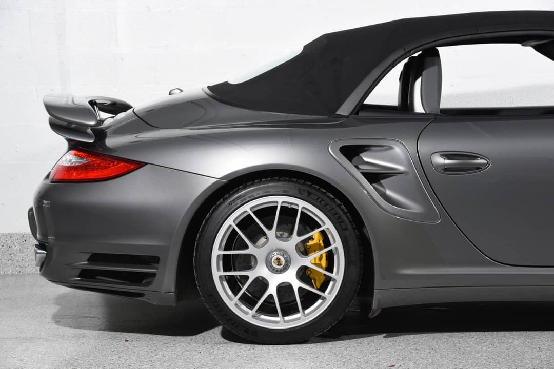 2011 Porsche 911 Turbo S — photo 27