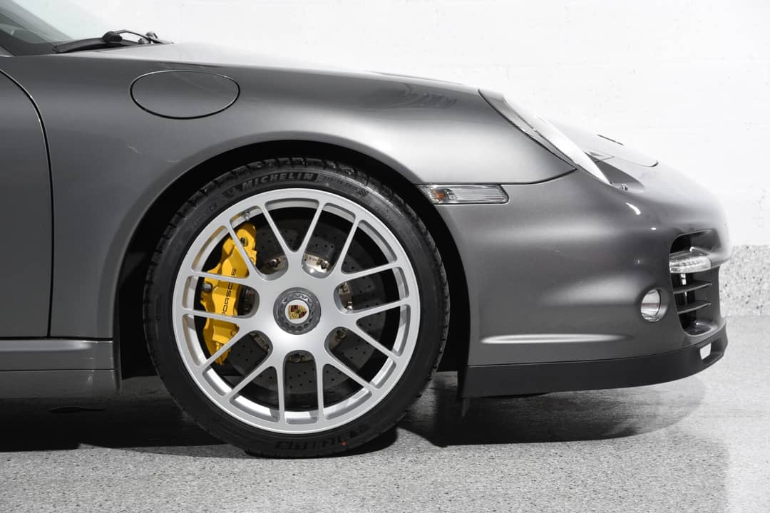 2011 Porsche 911 Turbo S — photo 32