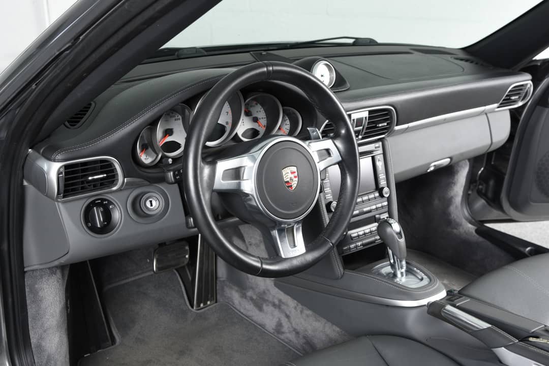 2011 Porsche 911 Turbo S — photo 43