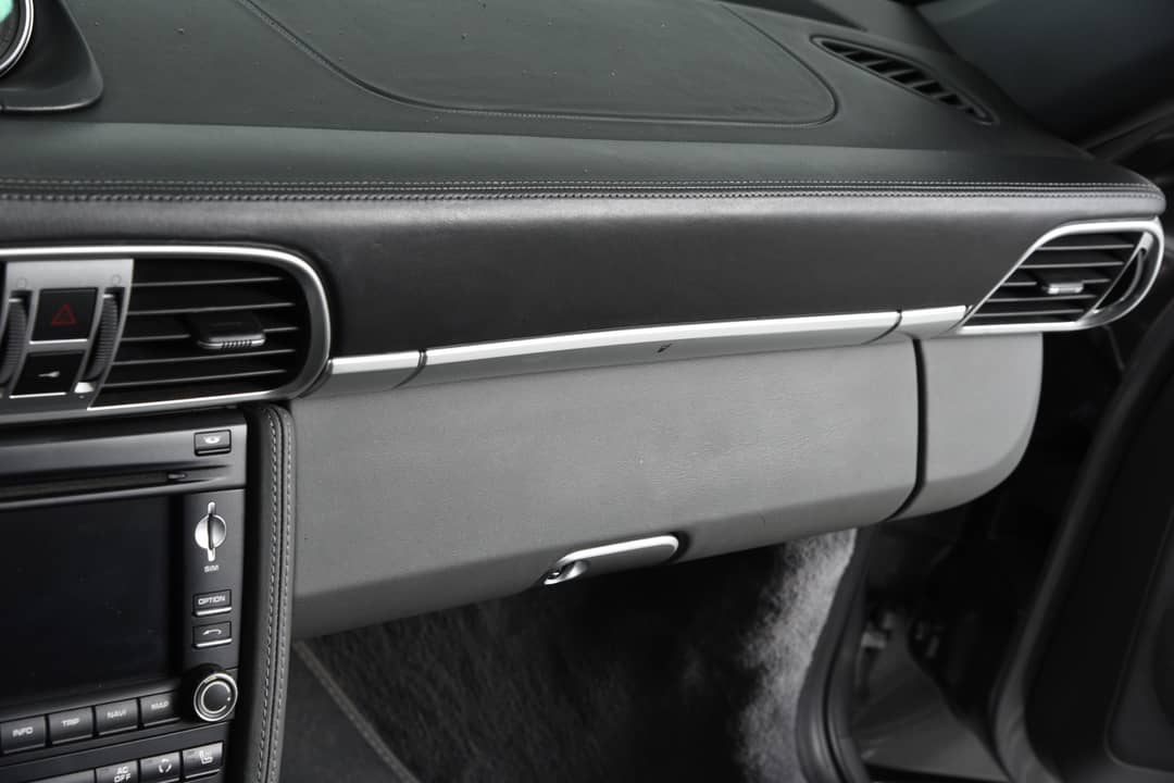 2011 Porsche 911 Turbo S — photo 48