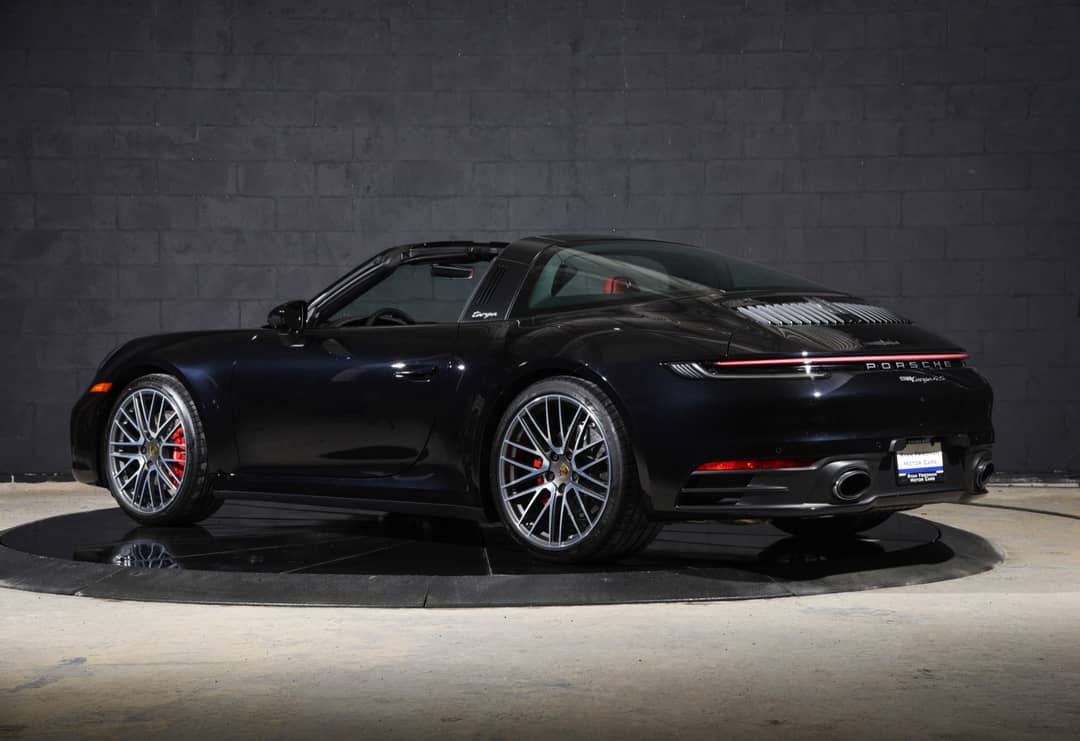 2022 Porsche 911 Targa 4S — photo 13