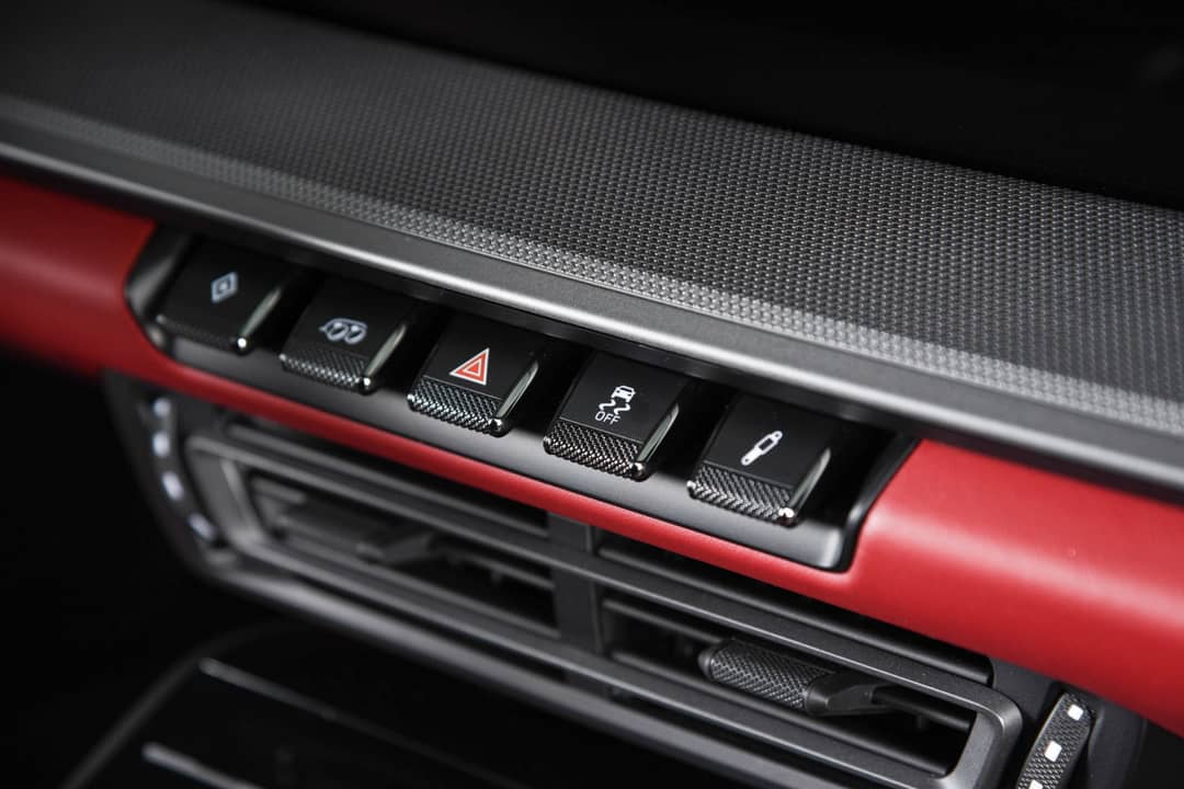 2022 Porsche 911 Targa 4S — photo 28