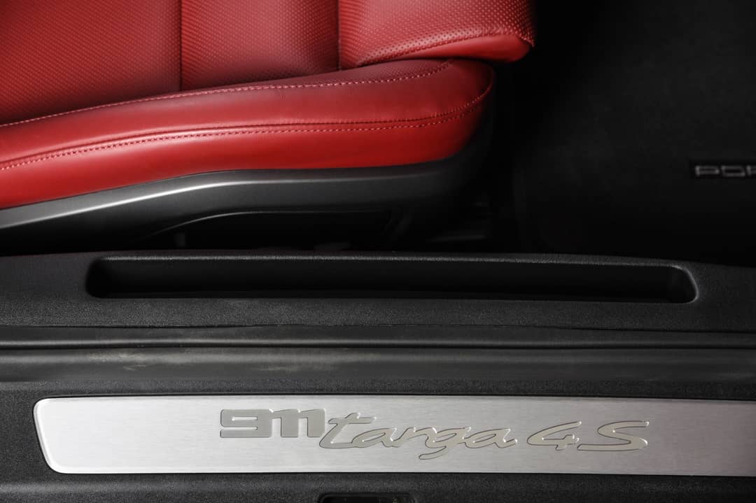 2022 Porsche 911 Targa 4S — photo 34
