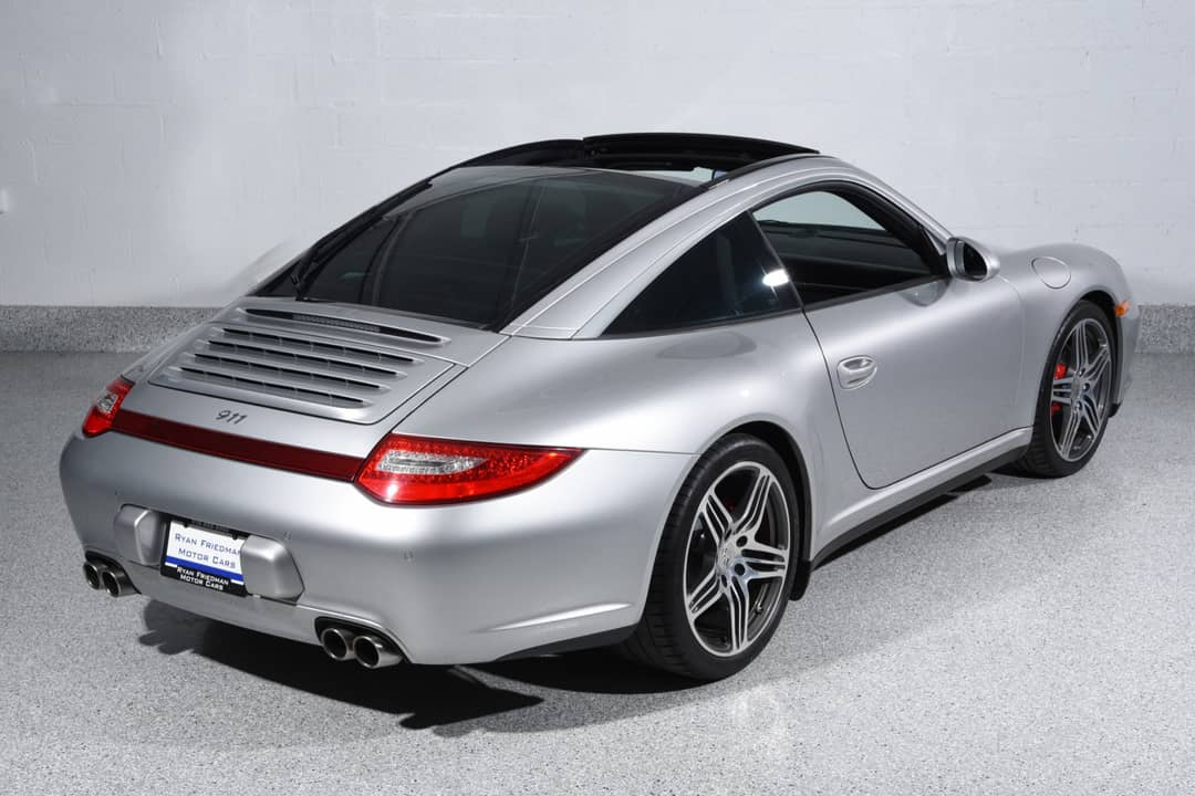 2010 Porsche 911 Targa 4S — photo 3