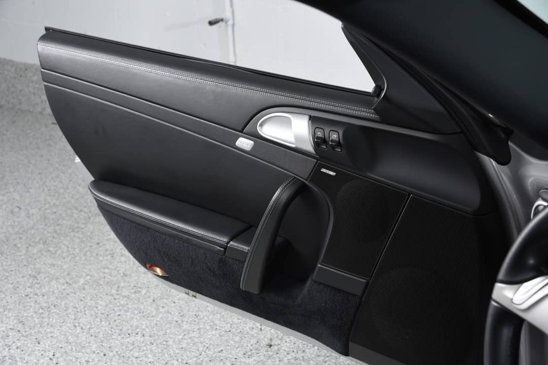 2010 Porsche 911 Targa 4S — photo 35